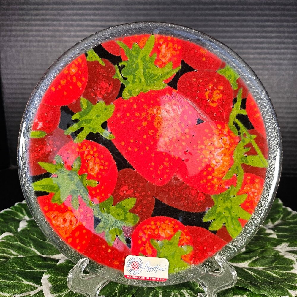 Peggy Karr 8" Strawberry Plate SWO8P Fused Art Glass Plate In Box Signed P KARR